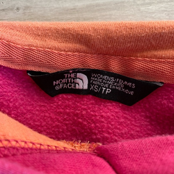 North Face Pink Women’s Extra Small Sweatshirt - Picture 3 of 3